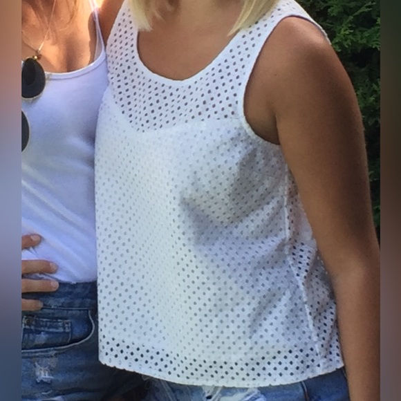 Jack by BB Dakota Open Back Eyelet Tank Top size small - Picture 5 of 5